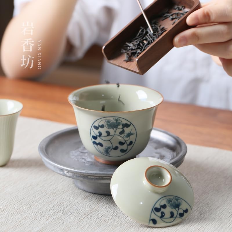 GSOUL Kungfu Tea cup Chinese Tea Cup Hand-painted Blue And White Antique Covered Bowl Underglaze Colored Ceramic Kung Fu Retro Set Small Tea Cups