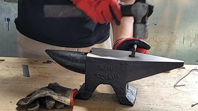 Amazon.com: Cast Steel Anvil, 66Lbs High Hardness Rugged Single