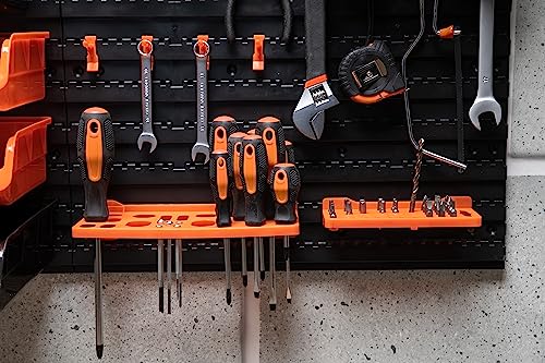 BLACK+DECKER Werkzeugwand mit Ablagefächern und Aufhängern - 98 x 23 x 43 cm - 43 Teile - Lagersystem Wandregal
