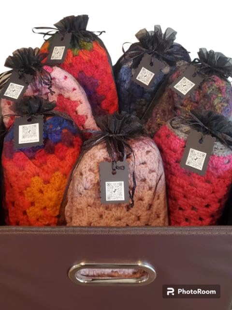 Solid Color Ribbed Texture Ribbon Scarf w/Keyhole Design3