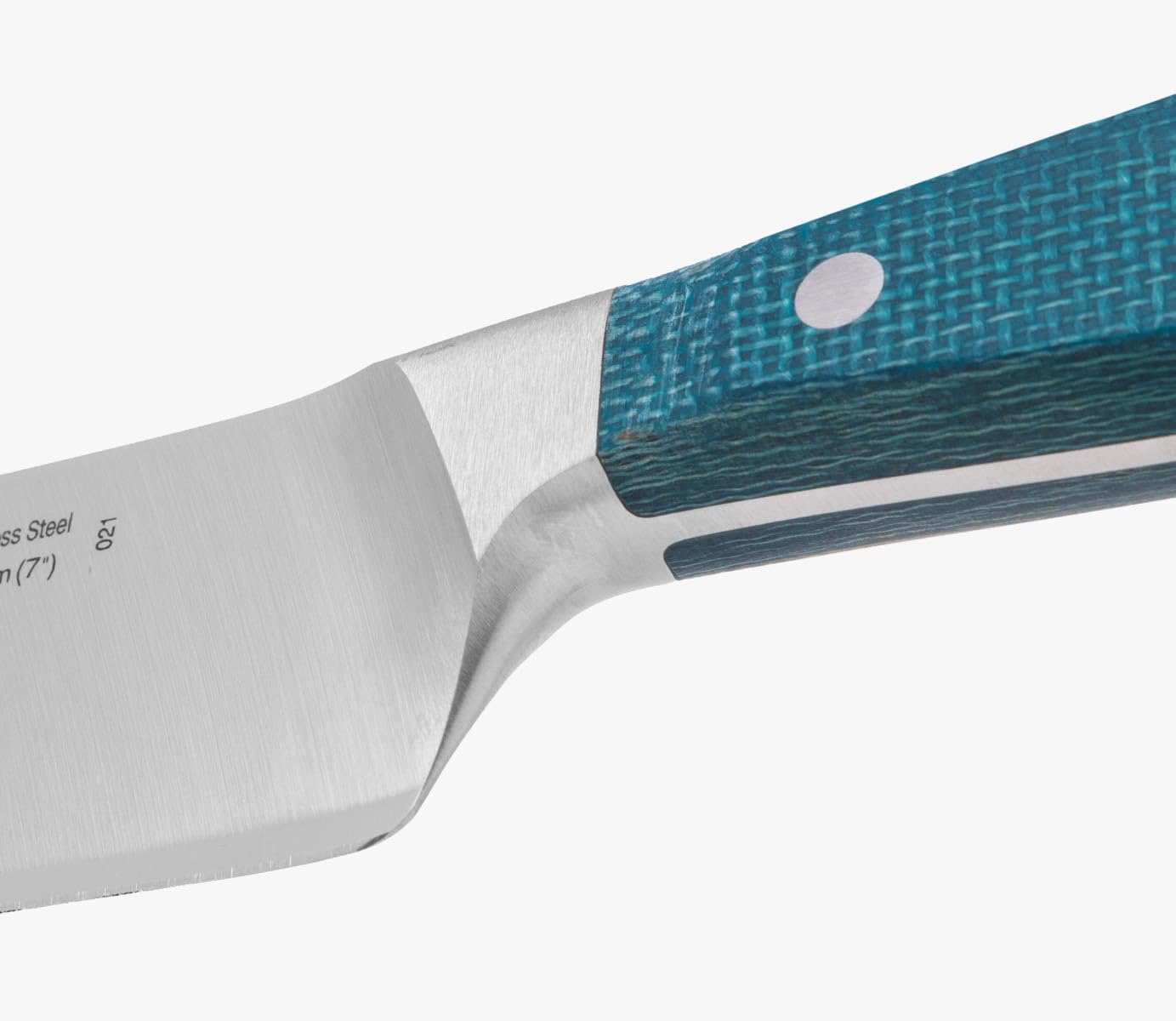 ARCOS Noże Santoku z serii Brooklyn firmy, wykonane z kutej stali, o długości i. Srebrną ostrze o długości 190 mm. Każde cięcie zaskoczy i zachwyci. Kolor niebieski.