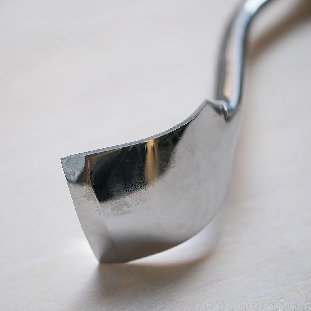 STRYI Profesjonalne, duże, zakrzywione żelazko – 40 mm – ręcznie kute narzędzie do głębokiego rzeźbienia w drewnie – idealne do kuksa, łyżek, misek – uchwyt z drewna dębowego