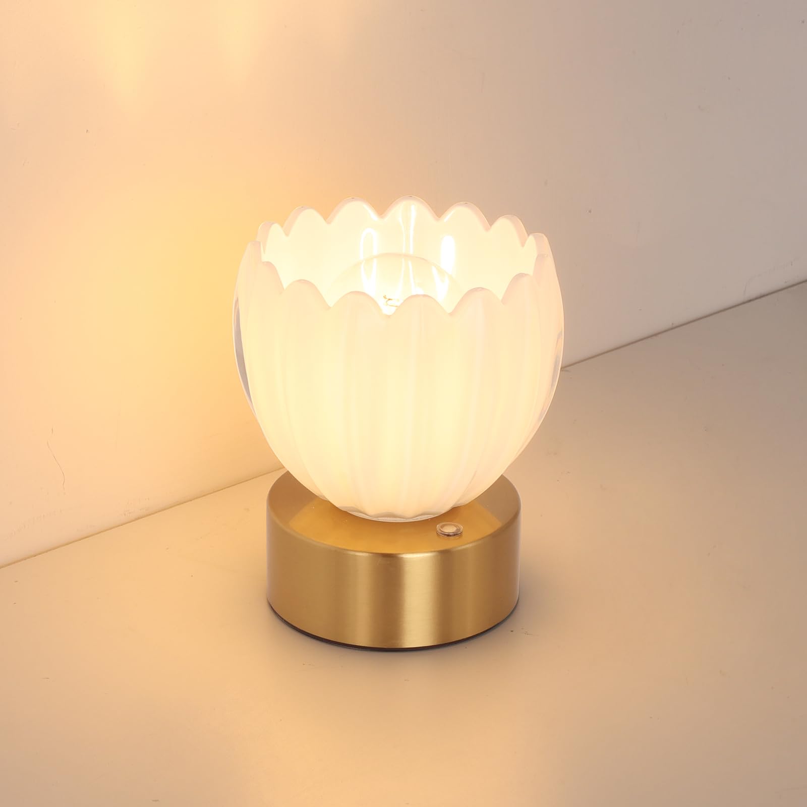 Shenmoyl Cordless Small Table Lamp with 5200mAh Battery & Touch Control, Battery Operated Tulip Table Lamp with 3 Colors, Rechargeable Mini Table Lamps for Bedsides, Bedroom, Nightstand (White)