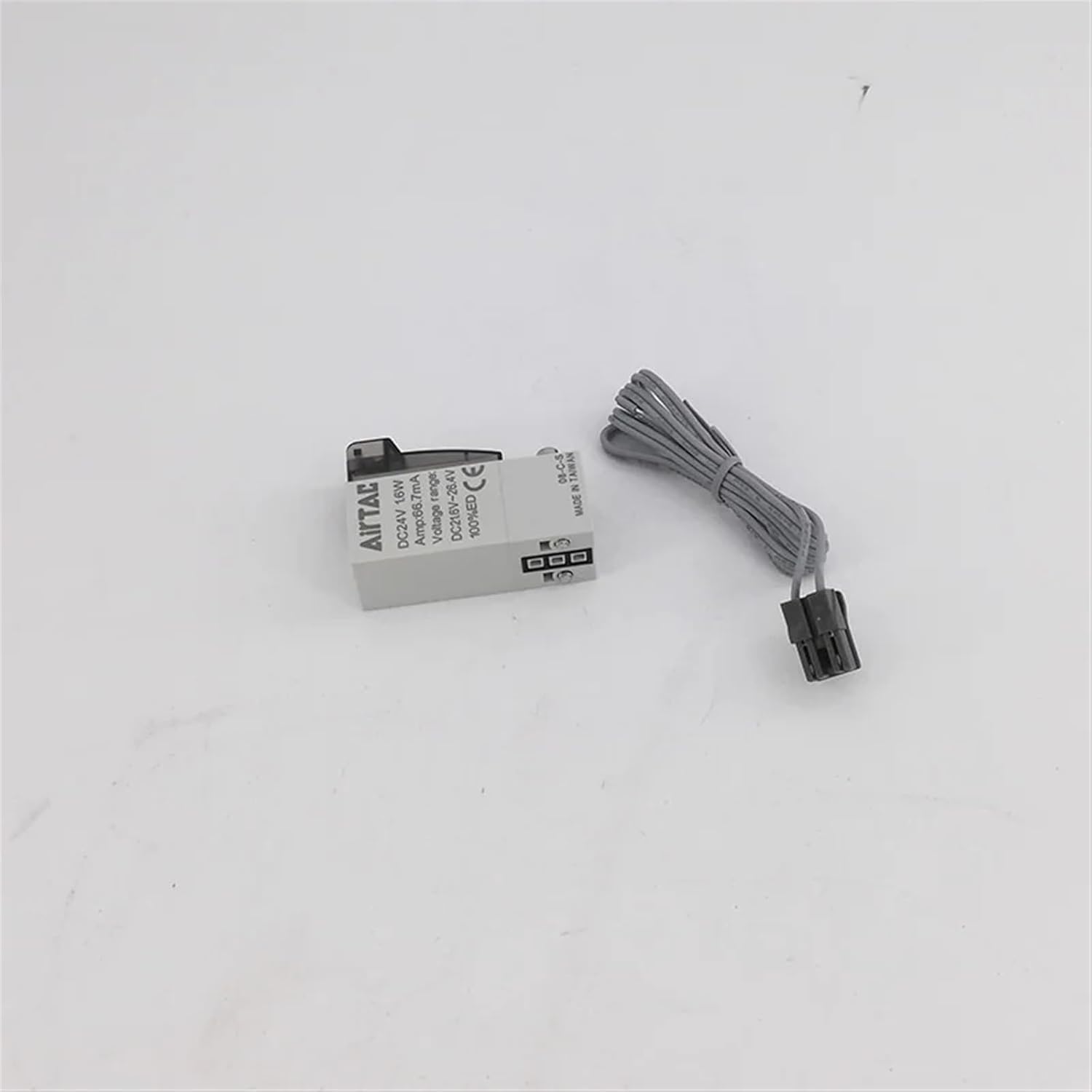 3 way micro solenoid valve CPV15P-050 with 0.5M wire CPV15-A/B/C/E/F-P with manual pin pneumatic valve(B-DC24V)