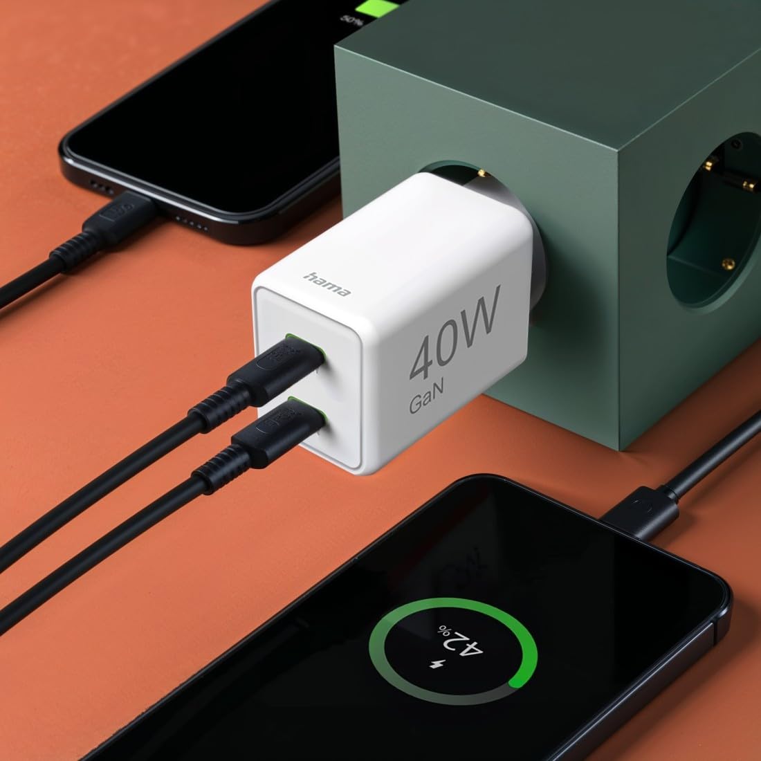 Hama Schnellladegerät, 40W (Ladegerät mit 2X USB C, unterstützt Power Delivery und Qualcomm Quick Charge, Zwei Geräte gleichzeitig Laden, superklein und kompakt, GaN Charger, akkuschonend) weiß