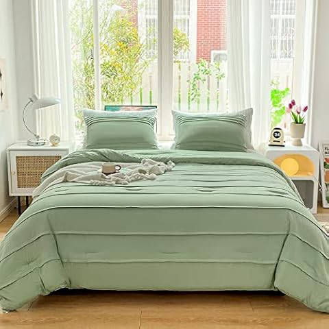 Argstar 3 Pieces King Sage Green Comforter Set, Boho Textured Pleated Comforter, Soft Microfiber Fluffy Comforters, Striped Down Alternative Bedding Comforter Set (1 Sage Comforter, 2 Pillowcases) Cover