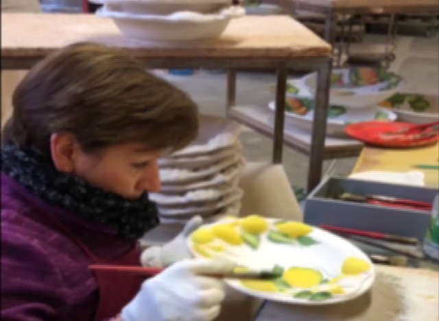 イタリア製　スクイーザー　果汁絞り器 Amazon | イタリア製 レモン柄 陶器製 レモン絞り器 レモン