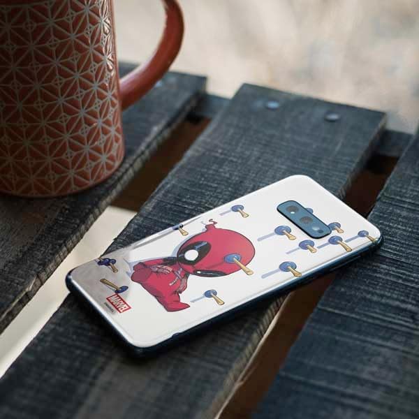 Skinit Decal Phone Skin Compatible with Galaxy S10e - Officially Licensed Marvel Deadpool Babypool Playing Design