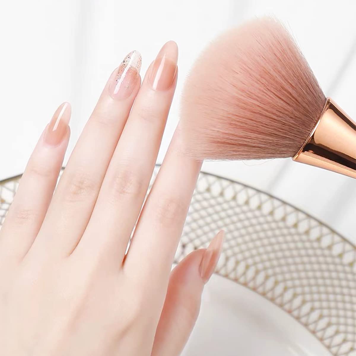 Ainvhh 3Pcs Nail Dust Brush Acrylic Brush Cleaner Nail Brushes for Cleaning Dust Dip Powder Brush Large Makeup Brush Blush Brush Nail Clean Up Brush Manicure Brush - Image 4