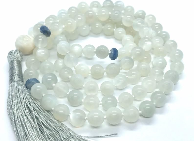 Naturalny biały błyszczący mleczny kamień księżycowy, cyjanit 8–12 mm 108 koralików mala, duchowe, koraliki do medytacji, Reiki, Japa Mala, buddyjskie koraliki modlitewne, bransoletka do jogi,