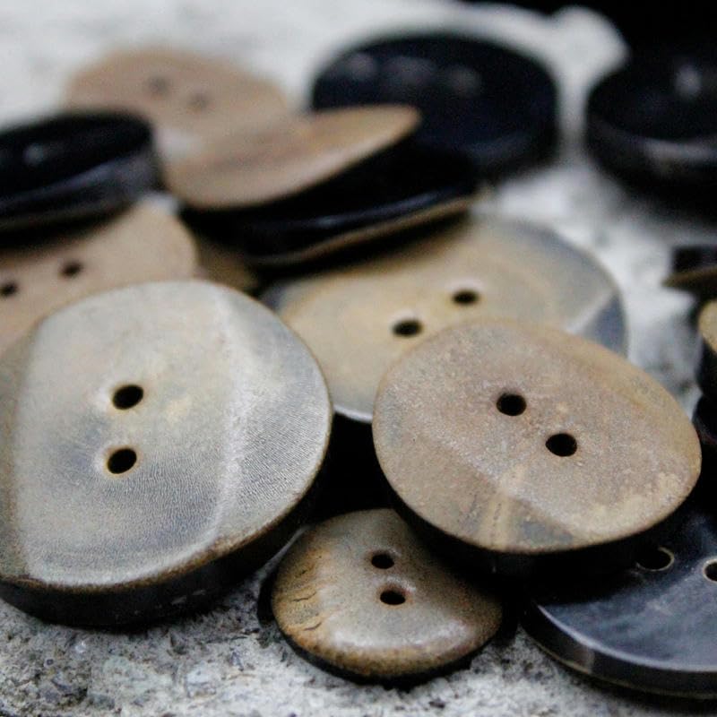MSTZA 20 szt. 14/18/20/25/30 mm retro palący duży prawdziwy róg guziki zestaw garnituru bawół róg guziki 2 otwory okrągłe guziki płaszcza do rękodzieła