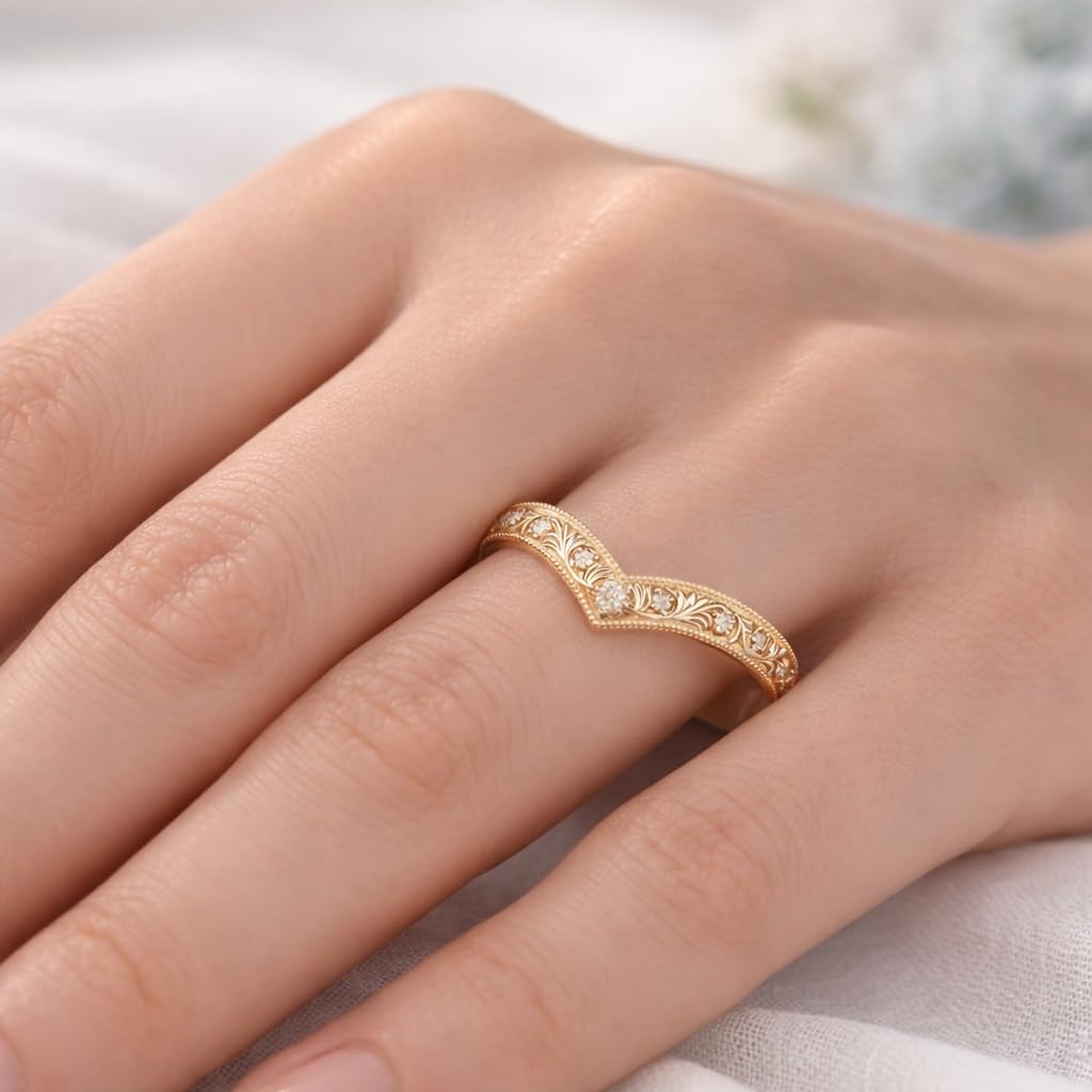 Engraved Solid Gold Curved CZ DIamond Wedding Band Vintage Leaf Engraving Vine Couples Ring Alternative Fine Stacking Jewelry Engagement Gift Ring