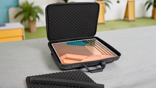 Amazon.com: CASEMATIX Portable Monitor Case for 24