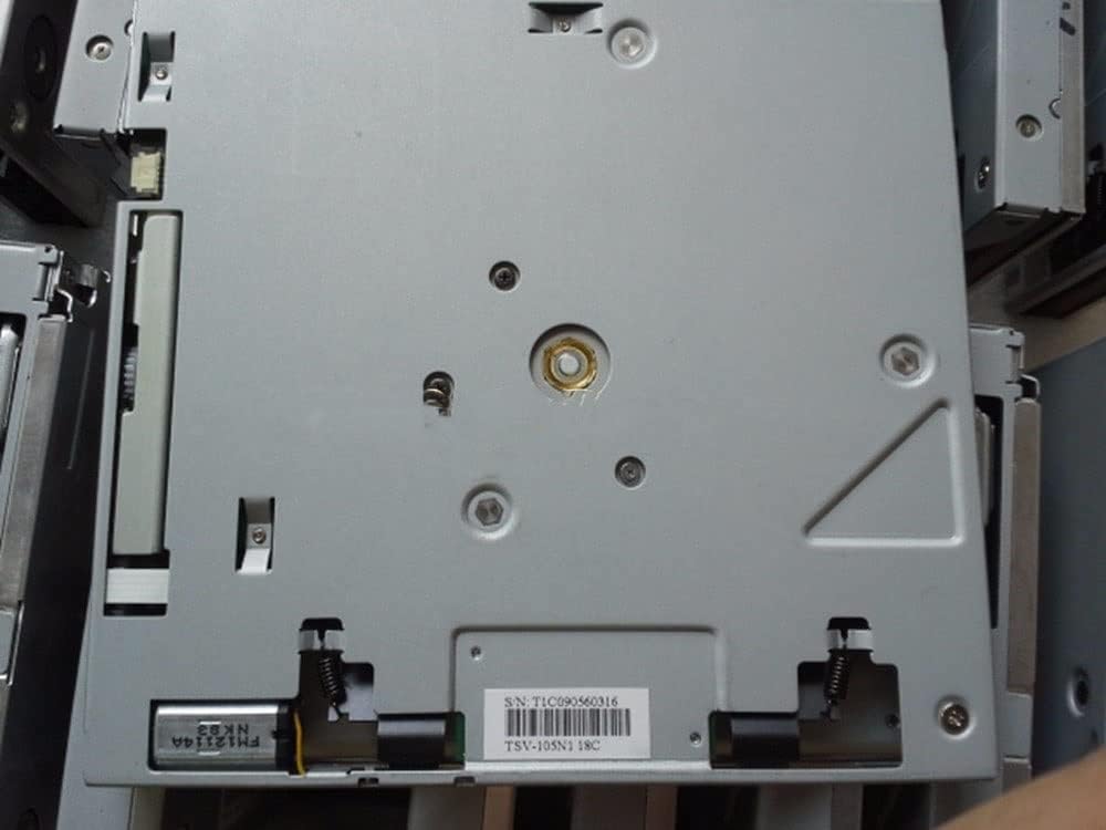 新しい TSV-105N1 TSV-106N1 RAE3142 RAE2501 RAE3370車 DVD 車のビデオシステムのメカニ