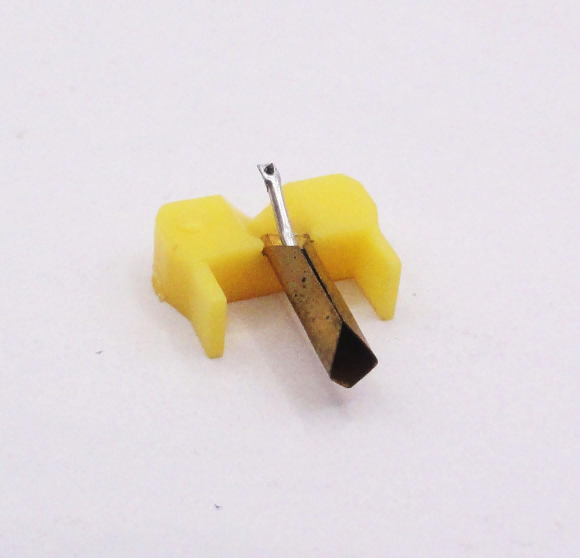 Elliptical Diamond Replacement Needle Stylus For SHURE M75ED N75ED-2 M75 M75-6s R27 R1000 M99 RS82 R6X Phonograph Turntable Accessories (Yellow)