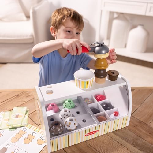 Miniatura 5 de MELISSA & DOUG - Puesto de Helados Madera 28 Piezas: Heladería con 8 Bolas de Helado, Conos y Más - Juguetes Niños 3 Años, Regalo Niño 3 Años, Accesorios Cocinita Infantil