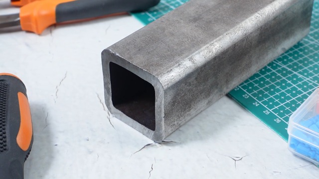 Zonon Square Hot Rolled Steel Tube, 2