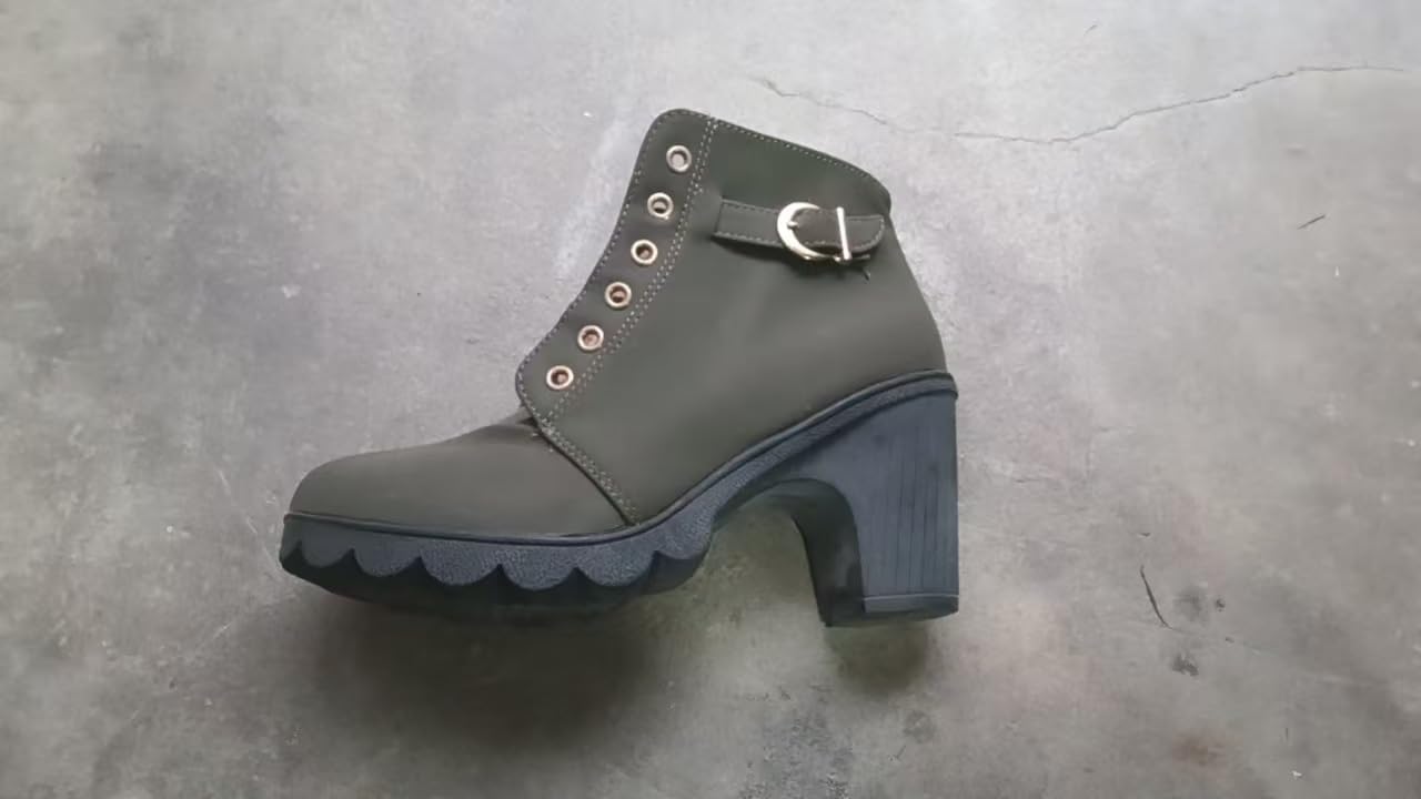 Stivaletti alla caviglia da donna, alla moda, con tacco alto e