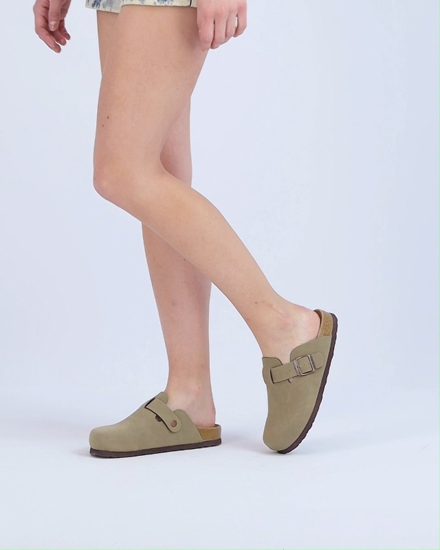 cushionaire hana clogs