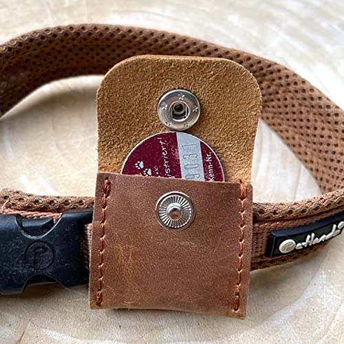 RAMO Hunde Leder Täschchen für Hundemarke, Tassomarke oder Airtag von Apple - Viele Farbkombinationen - Handmade by Manufactica®