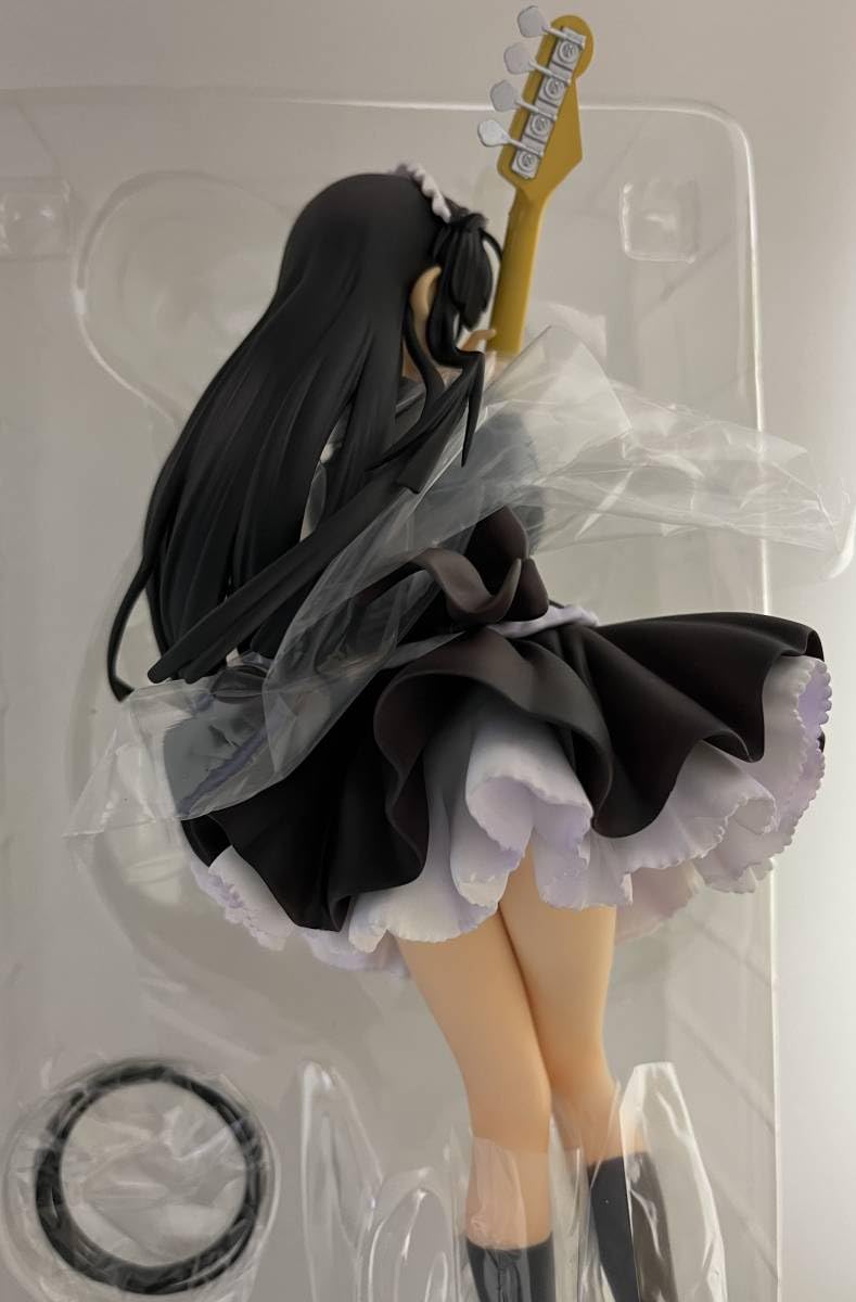 Amazon.co.jp: けいおん! 秋山澪 1/7スケールフィギュア : ホビー