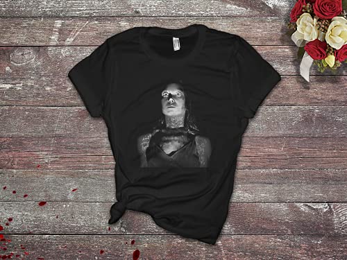 Carrie Shirt Retro 80s Tshirt Cult Classic Horror Sweater Scary Movie Sweatshirt Film Lover Gifts2