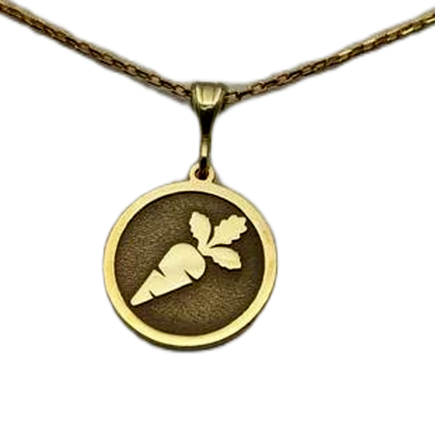 LKBEADS Collana in argento sterling 925 da 22 mm | catena da 18 pollici | ciondolo con incisione a forma di carota, piccolo e delicato, vegano e minimalista | placcatura in oro | L_01788
