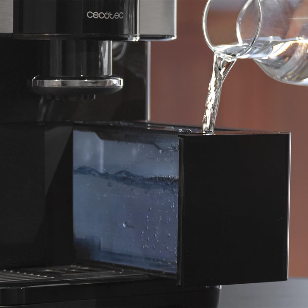 Cecotec Cafetière tactile super-automatique Cremmaet Spin. Expresso, 1450W, 15 bars, écran TFT, Thermoblock, nettoyage auto, réservoir 290g café, 1,5L d'eau, 600ml lait.