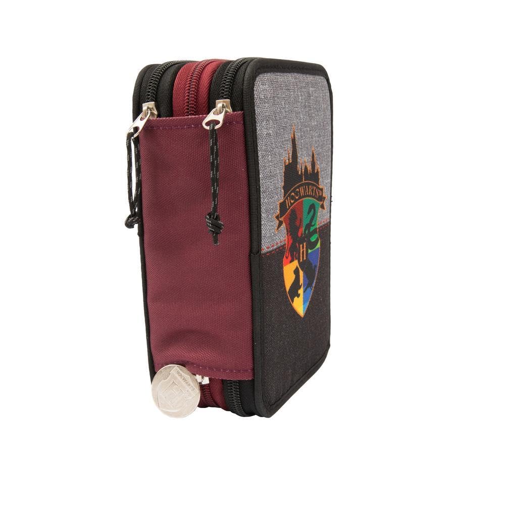 Giochi Preziosi Harry Potter - Astuccio Triplo Scuola Con 3 Zip E 3 Scomparti, Contiene 18 Matite Colorate, 18 Pennarelli e altri Pratici Oggetti per la Scuola,13 l x 19,5 h x 6,5 p