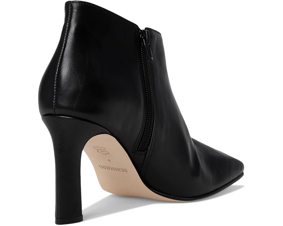 Bernardo Garda - Back View