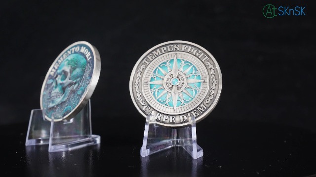 AtSKnSK Tempus Fugit Münze - Memento Mori Gedenkmünze Mit Totenkopf, 1,18 Zoll, Philosophisches Sammlerstück