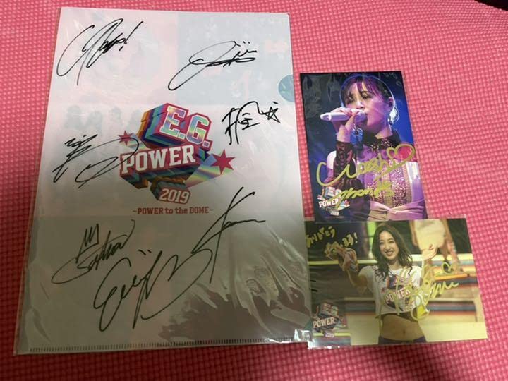 Amazon.co.jp: E-girls LIVE TOUR 2019 E.G.POWERのサイングッズ 鷲尾 
