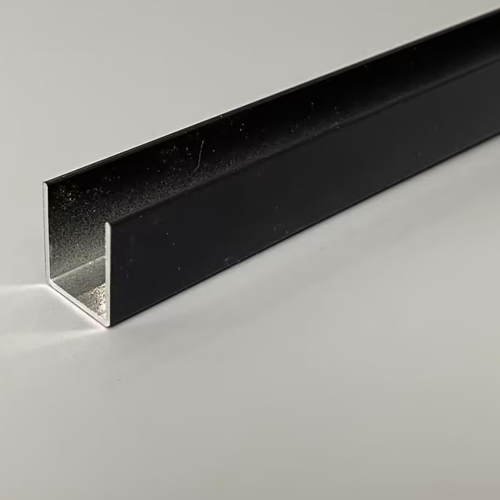 Perfil en U de Aluminio Perfil U de Aluminio (20 25 30 mm) para Fijación de Vidrio