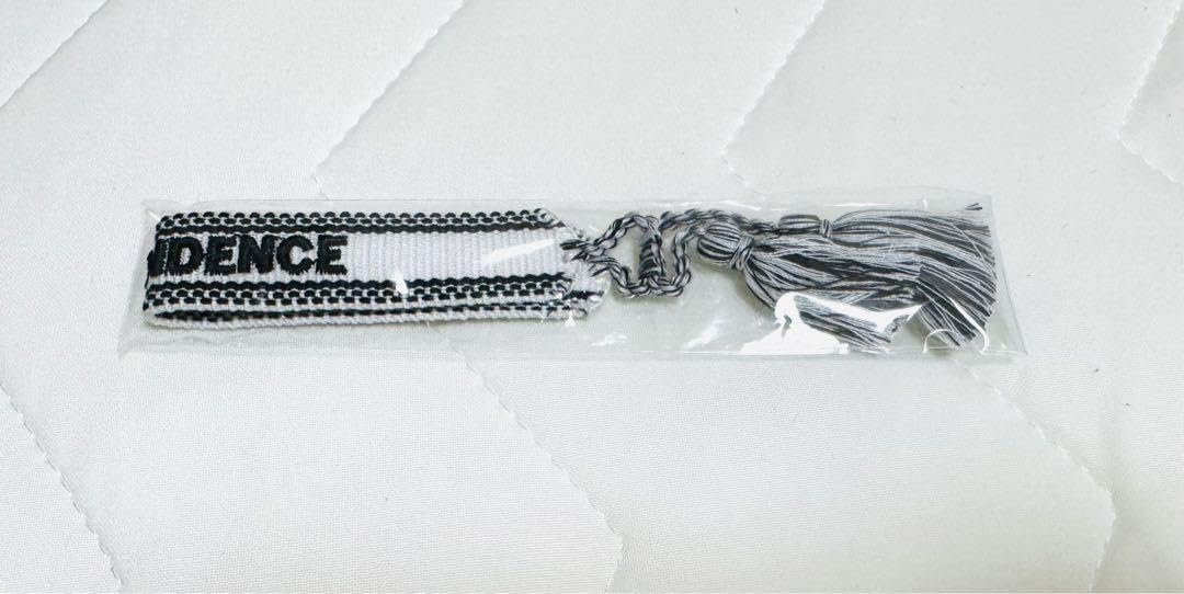 赤西仁　ミサンガ　グッズ8点セット　未開封 2025年最新】赤西 ミサンガの人気アイテム - メルカリ