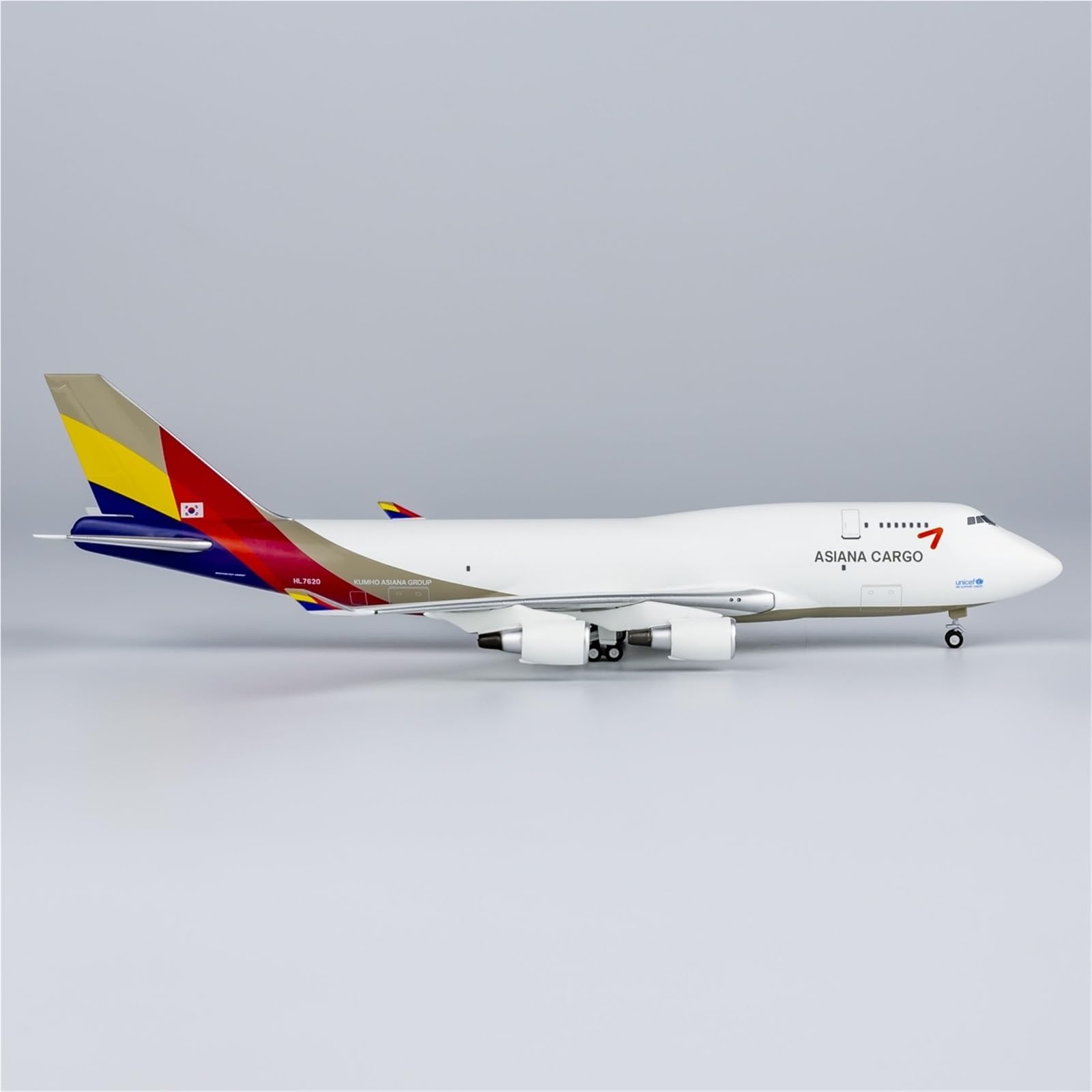 Repliki modeli samolotów 17CM 1/400 wielkoskalowy model samolotu dla Asiana Airlines Cargo B747-400/B747-400M HL7421 statyczny samolot miniaturowy model samolotu (B747-400M)