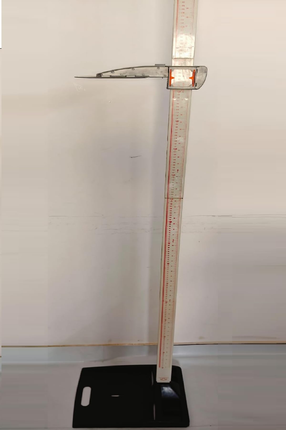 Scala di misurazione dell'altezza, stadiometro, modello di precisione, adatto per adulti e bambini, 210 cm (regolabile)