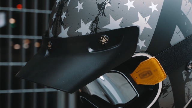 洋書 VINTAGE FLYNG HELMETS Vintage Flying Helmets: Aviation Headgear Before The Jet Age
