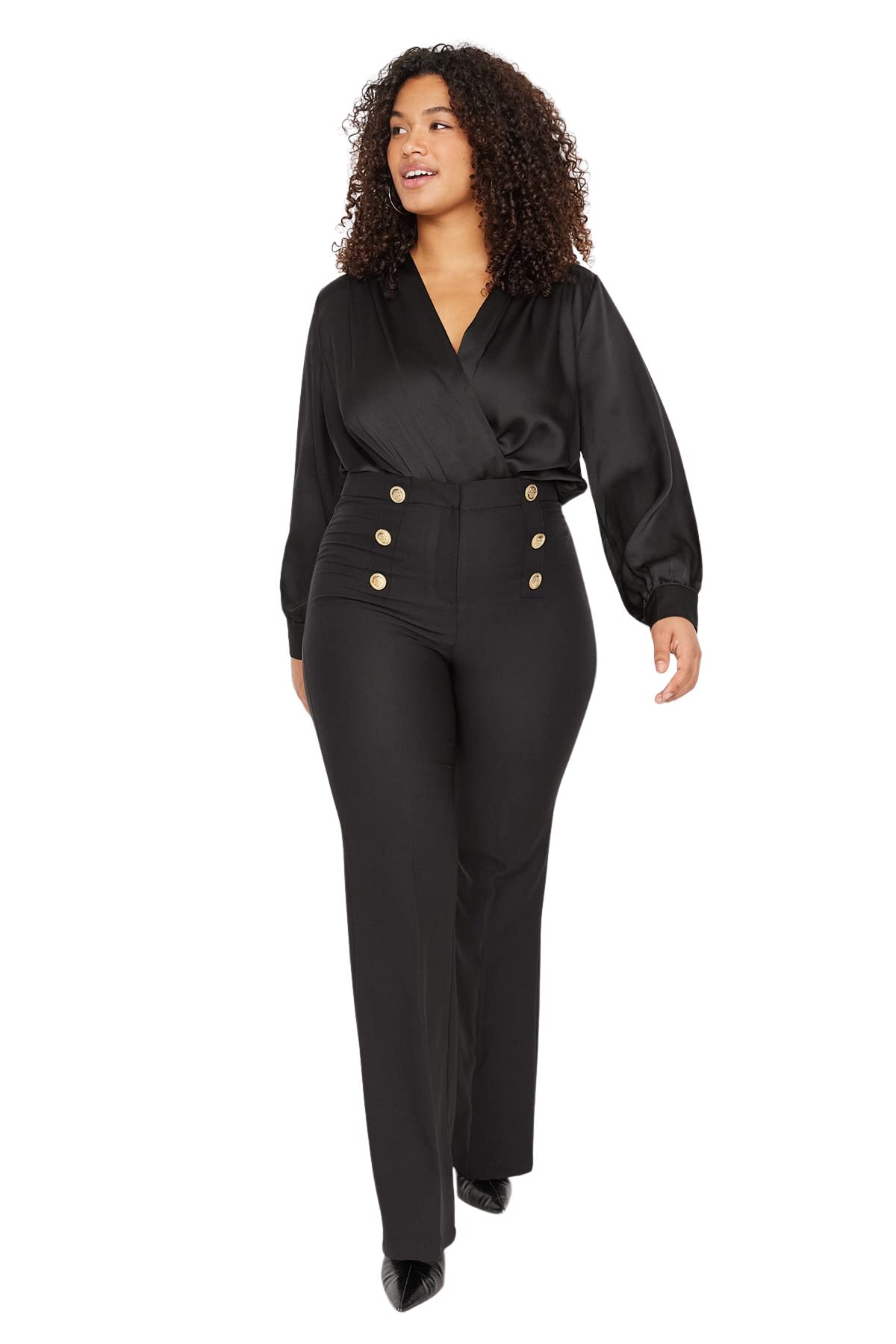 Trendyol Women's Damen Gerade Regulär Hohe Taille Hosen in Plus Size Shorts, Black, 4XL