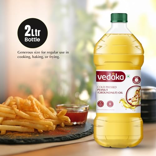 Image of Amazon Brand - Vedaka Cold Pressed Groundnut (Peanut) Oil | 2 L | Cooking Oil | Pure & Unrefined | Contains MUFA & Omega -6 | Contains Antioxidants | Rich Aroma & Flavour Of Groundnuts