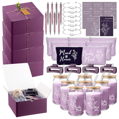 Sac de maquillage et verre violet pour les préparatifs festifs du cortège de mariage