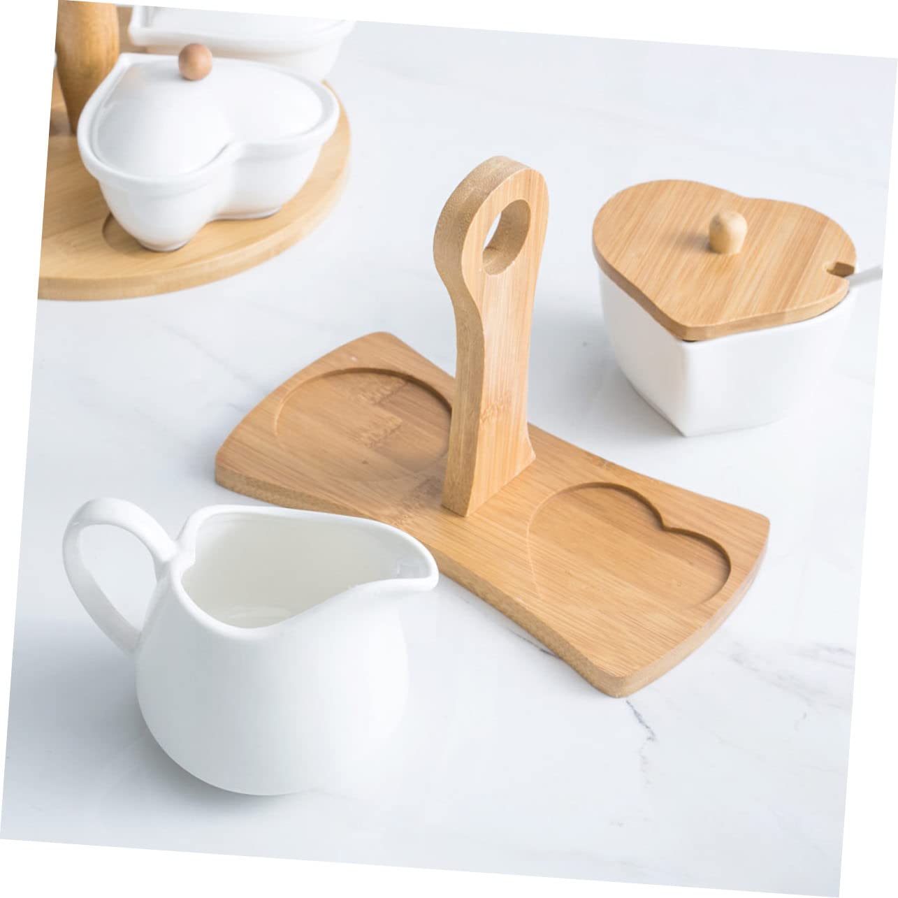 GLEAVI Azucarero de Cerámica Blanco con Tapa y Cuchara, 1 Juego | Bandeja Incluida, Mango de Madera, Apto para Microondas y Frigorífico, Diseño Elegante