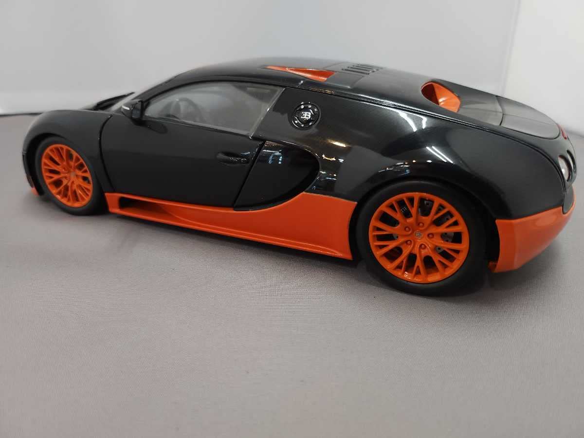 Amazon | MINICHAMPS 1/18 ブガッティヴェイロン スーパースポーツ