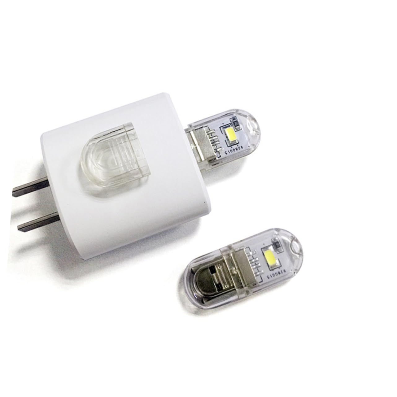 HOMSFOU 6pcs USB Mini Portable Led Night Light Two-Sided USB Bulb Lamp for Dormitory Emergency and Camping Use Lightweight and User-Friendly Keychain Design