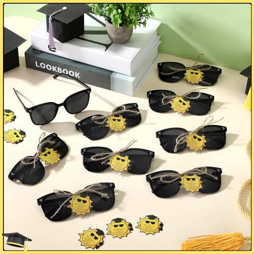 Graduation Gifts Kids Sunglasses My Future Is Bright I Have to Wear Shades Cards Graduation Party Favor4
