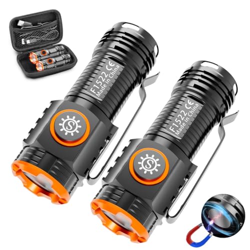 WholeFire Mini LED Taschenlampe Extrem Hell USB Aufladbar 1000 Lumen Wasserdicht mit 4 Modi Mini Handheld klein Taschenlampe für Camping, Outdoor, Wandern, Notfall WholeFire Mini LED Taschenlampe Extrem Hell USB Aufladbar 1000 Lumen Wasserdicht mit 4 Modi Mini Handheld klein Taschenlampe für Camping, Outdoor, Wandern, Notfall