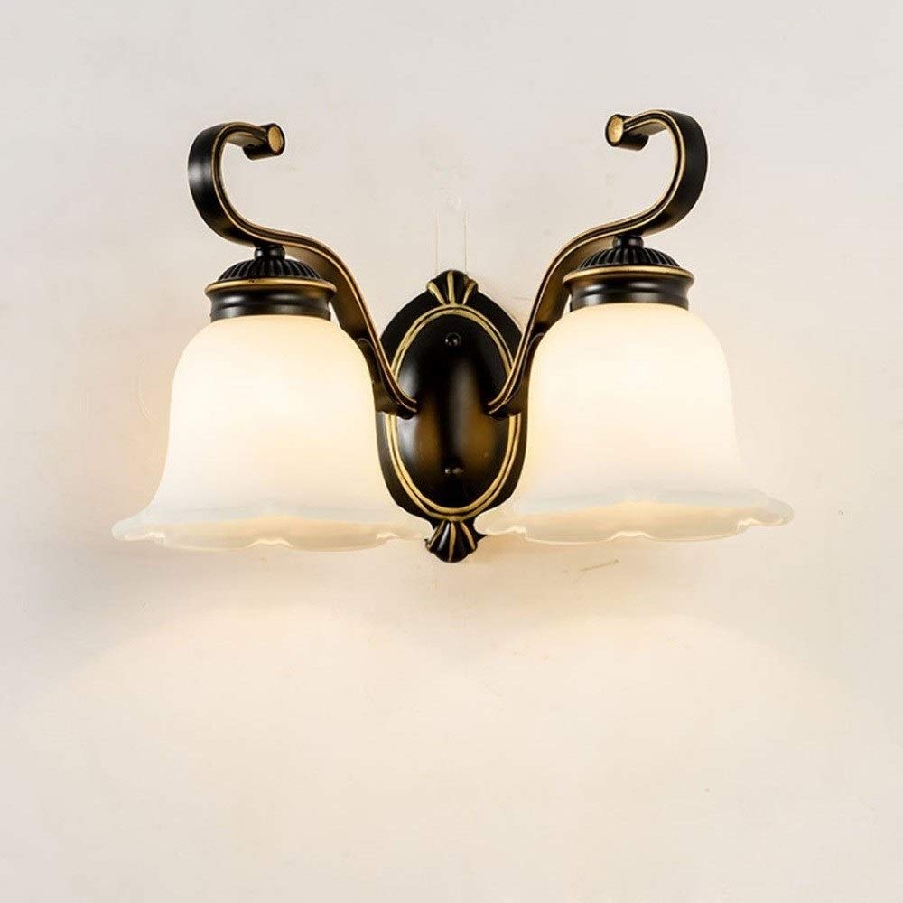 American Country Elegante Retro-Wandleuchte Schlafzimmer Nacht Leselampen Loft Wohnzimmer Veranda Schwarz Finish Wandleuchte Eisenbefestigung Milchweiß Schatten Laterne Innen-Doppelkopf-Wandleuchte