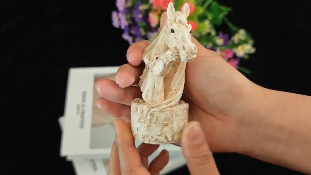 Estatua de Caballo Madre y Potro en Resina Marrón 4 Pulgadas miniatura 7