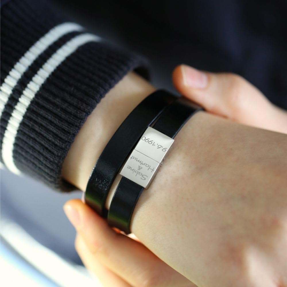 Armband Herren Leder Gravur schwarz Mann Lederarmband Koordinaten schwarzes Männer Armband Wunschgravur Männer Geschenke Herrenschmuck Namen Armbänder Spruch