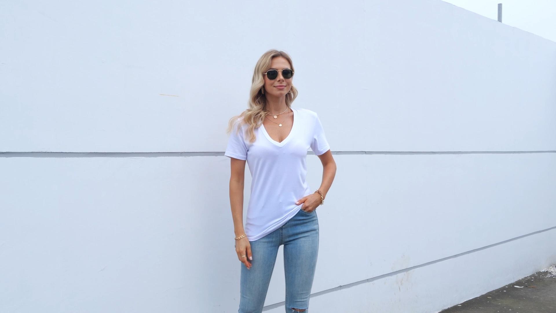 Heren T-shirt diepe v-hals: Basics in wit, zwart en blauw