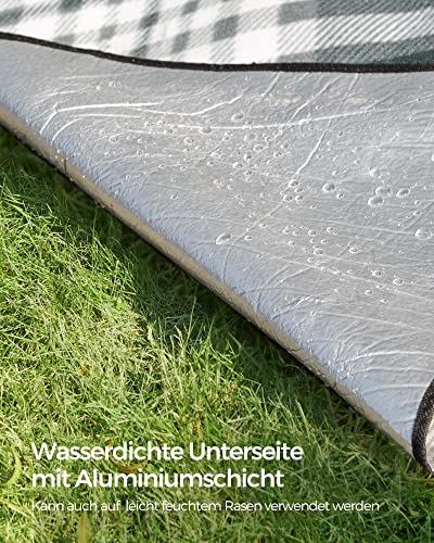 SONGMICS Picknickdecke, 195 x 150 cm, groß, Campingdecke, für Park, Garten, Strand, wasserdicht, faltbar, grau-weiß GCM60GW